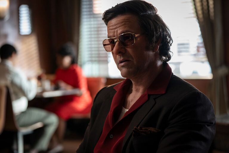 Final Trailer: Wahlberg, Mateen II In "By Any Means" - Dark Horizons