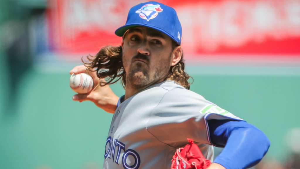 Kevin Gausman trade: Cubs land impact starting pitcher as Blue Jays sell off, per report - CBS Sports