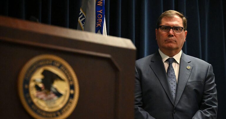 Appeals court says federal prosecutor who subpoenaed Letitia James was unlawfully appointed - CBS News