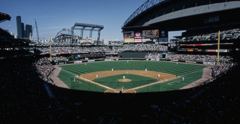 Game 111: Twins at Mariners - Twinkie Town
