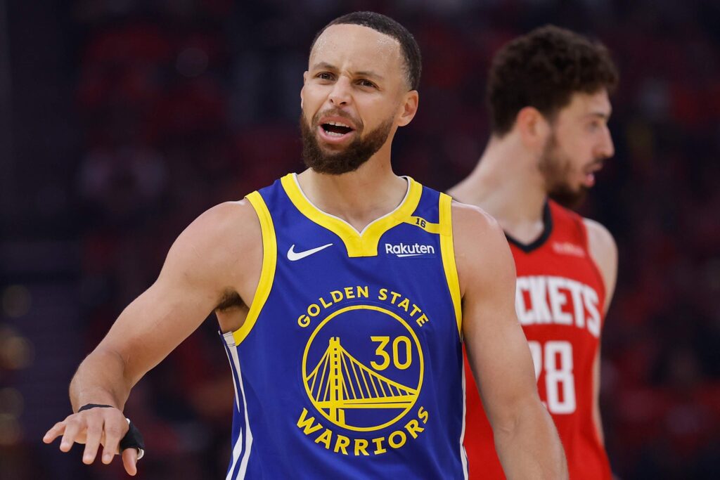 Steph Curry Urged Not To Sign Important Contract With The Warriors - heavy.com