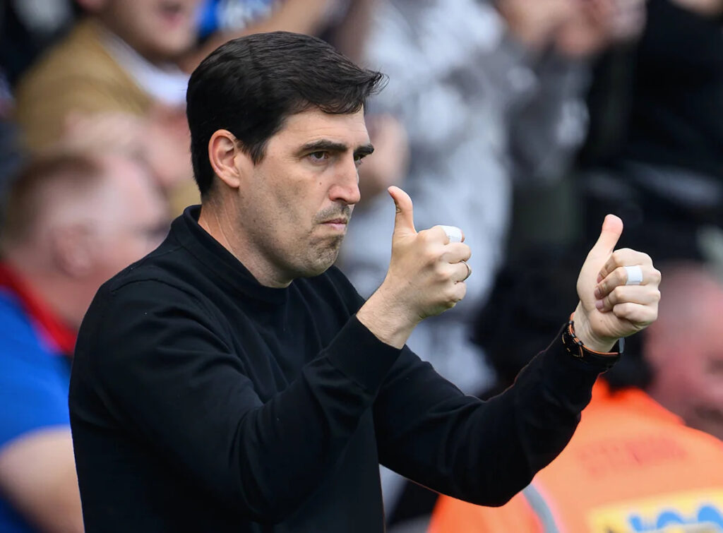 Interesting, Andoni Iraola makes immediate decision that Arne Slot wouldn't - Yahoo Sports