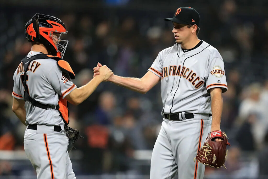 Ex-San Francisco Giants Reliever Returns to MLB for Division Rival - Yahoo Sports