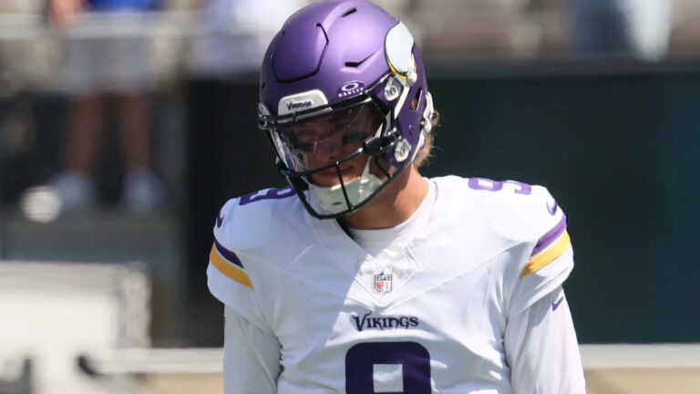 Vikings QB JJ McCarthy in Danger of Another Demotion After Disastrous Outing - Yahoo Sports