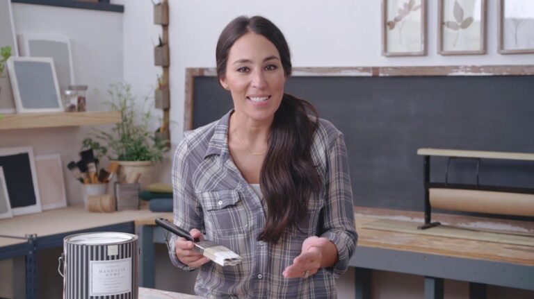 The Joanna Gaines-Favored Paint Color That's Dominating Today's Trends - Yahoo