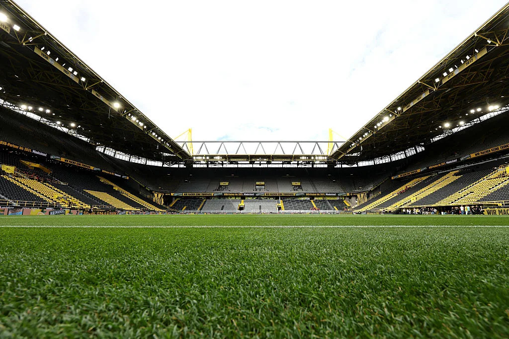 🚨 Borussia Dortmund: XI to face Hamburg with 3 debuts - Yahoo Sports