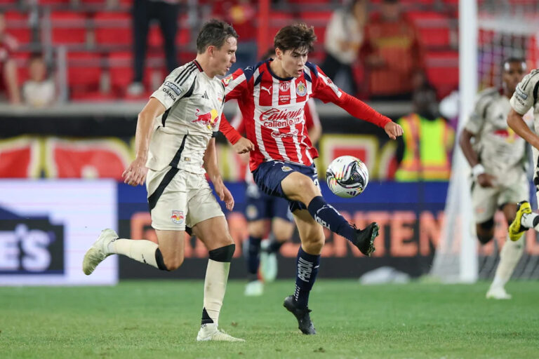 Latest Olympiacos Transfer Update Is Good News for Armando Gonzalez - Yahoo Sports