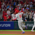 Let’s slop ‘em up!: Phillies 5, Angels 3 - Yahoo Sports