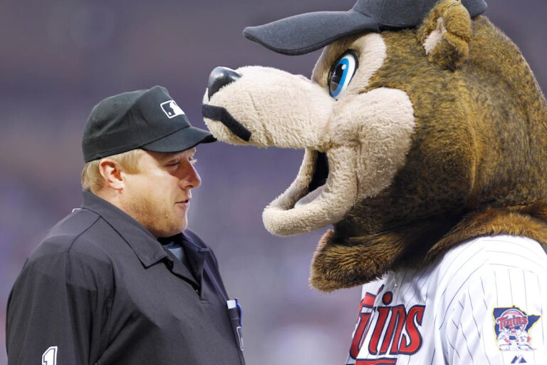 Game 135: White Sox at Twins - Yahoo Sports