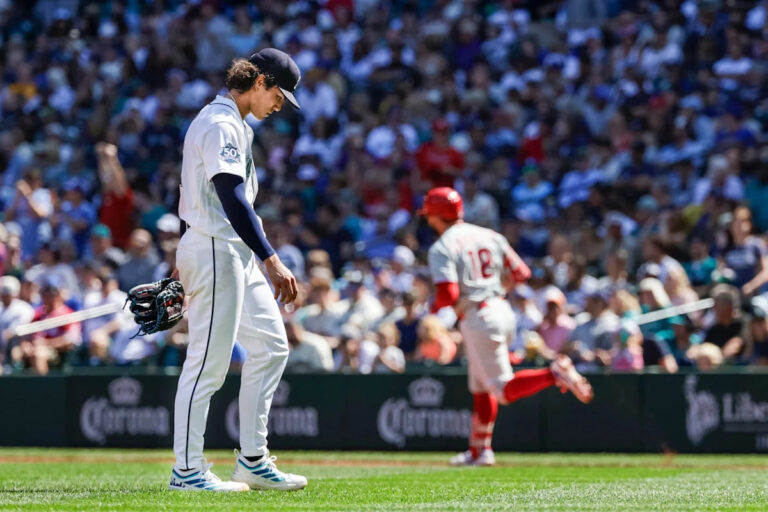 Mariners drop regularly scheduled blowout, 6-0 - Yahoo Sports