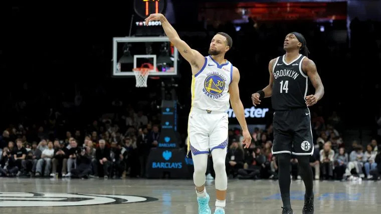 Warriors predicted to trade Steph Curry to Raptors for $250M promising duo in 3-team mega deal - Yahoo Sports