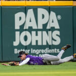 Rockies bench rookie Cole Carrigg for obscene gesture to Braves fans - Yahoo Sports UK