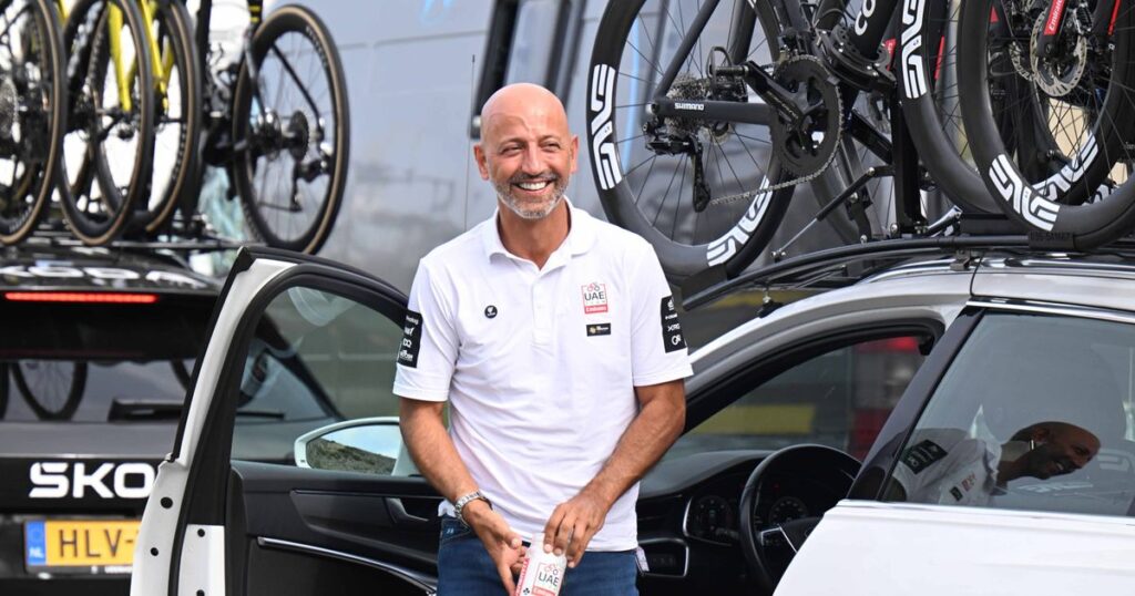 "Eager to learn and to enjoy the atmosphere without bothering anyone" - UAE team boss praises influencer in contrast to Erola Jons controversy - CyclingUpToDate.com