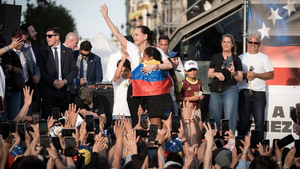 Machado on Her Escape from Venezuela: “Completely Disoriented on the Open Sea” - DER SPIEGEL - The German View