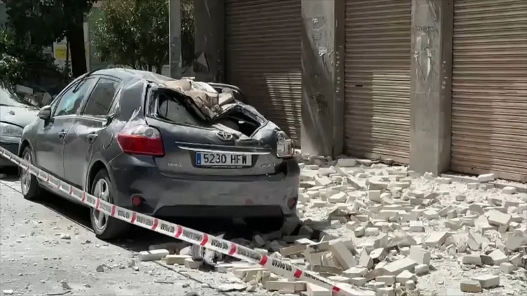 Spanish Aftershocks Injure 3, Damage Homes and Stores in Granada - mb.ntd.com