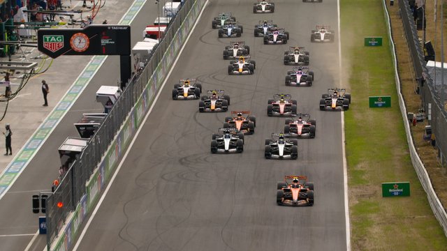 2026 Dutch Grand Prix: Norris leads on the race start as Antonelli jumps Russell for P2 - Formula 1