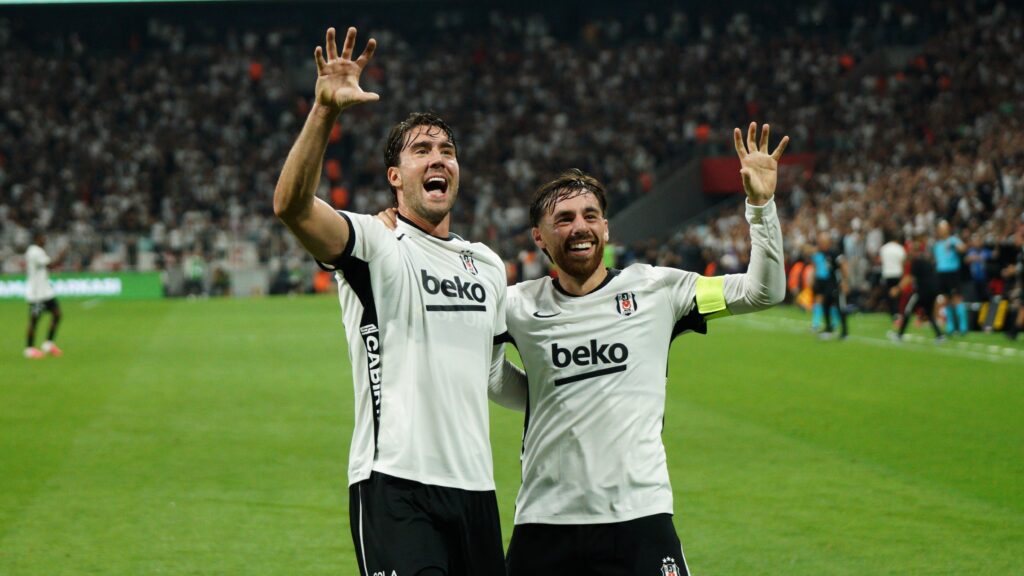 Ernest Poku makes goalscoring debut for Besiktas: Dusan Vlahovic scores hat-trick | Goal.com South Africa - Goal.com