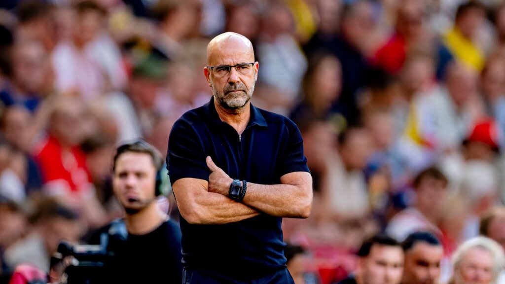Peter Bosz make sweeping changes at PSV and alter their starting XI in as many as five positions - Goal.com
