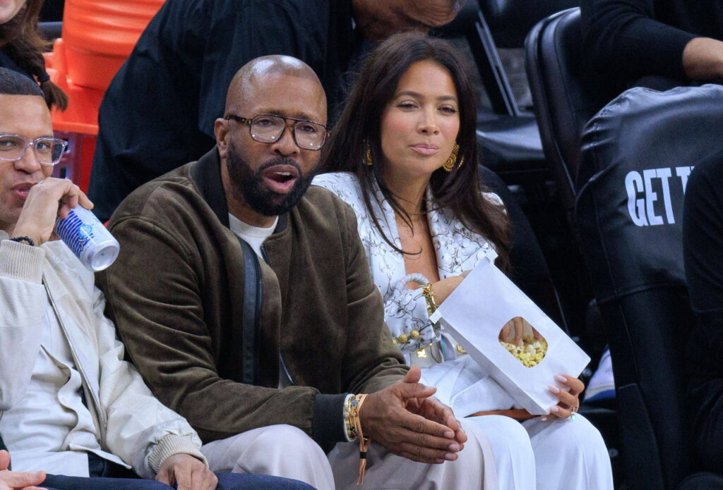 Charles Barkley, Reggie Miller Join NBA World to Congratulate Kenny Smith on Wedding to Tia Jurcic - EssentiallySports