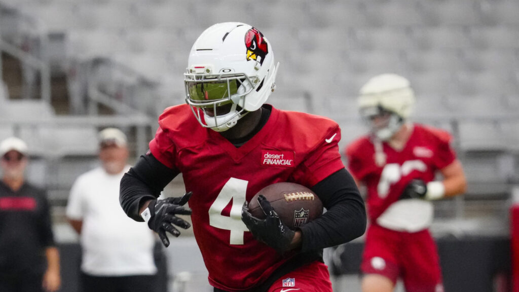 Jeremiyah Love compared to legendary RB Adrian Peterson after NFL debut - Yardbarker