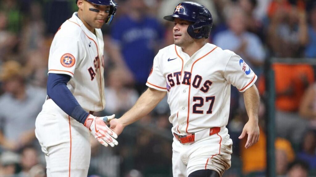 Astros vs. Padres same-game parlay: Jose Altuve is one key to expert's best bets for Sunday Night Baseball - CBS Sports