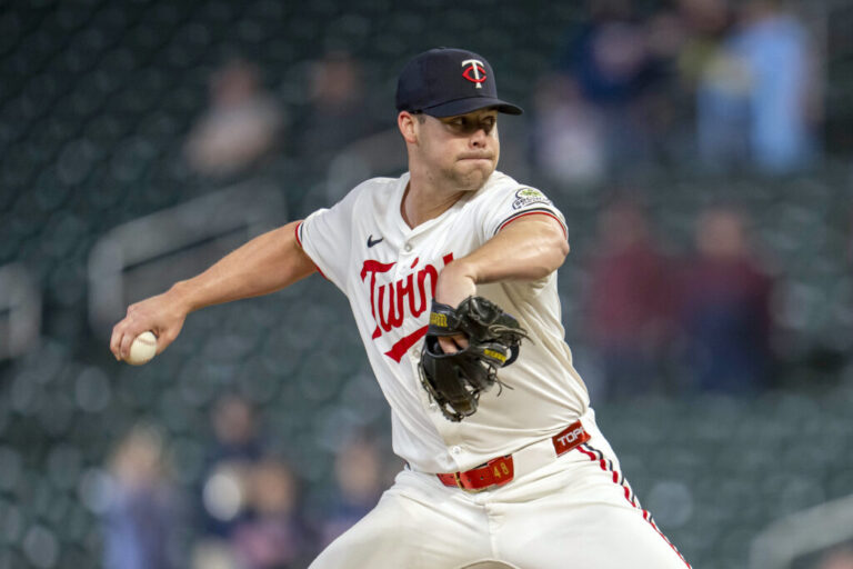 Yankees To Select Justin Topa - MLB Trade Rumors