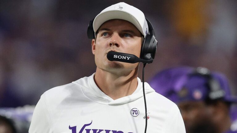 Vikings Get Brutal Injury Blow in Preseason Opener Against Giants - heavy.com