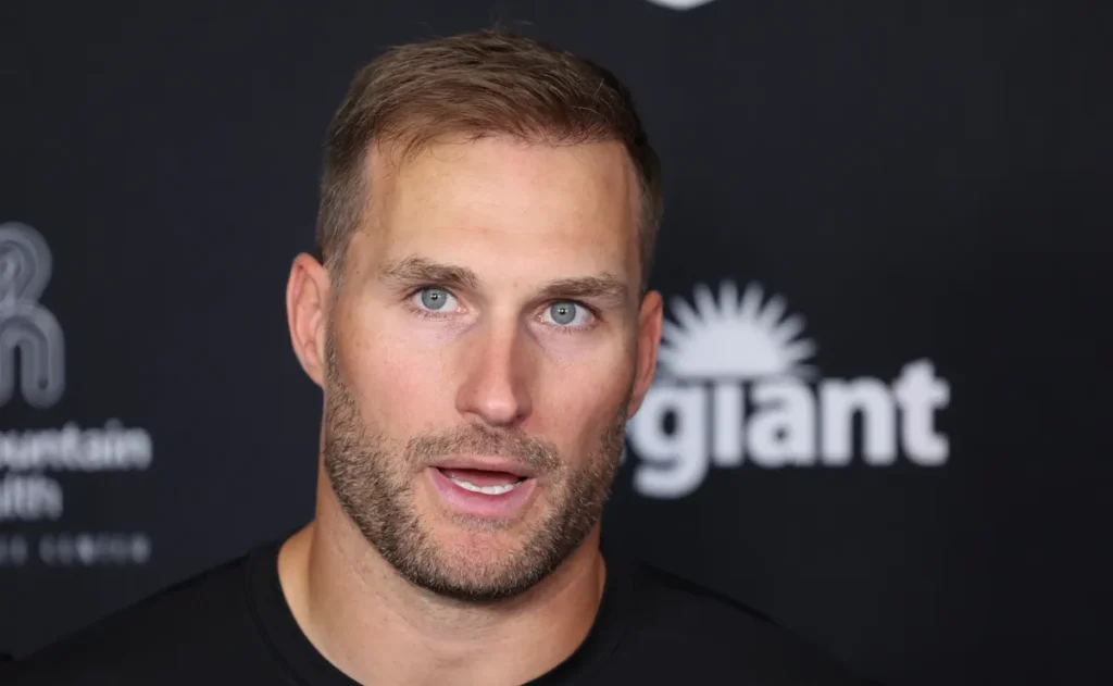 Kirk Cousins and Maxx Crosby spark big controversy with fight at Raiders training camp - bolavip.com