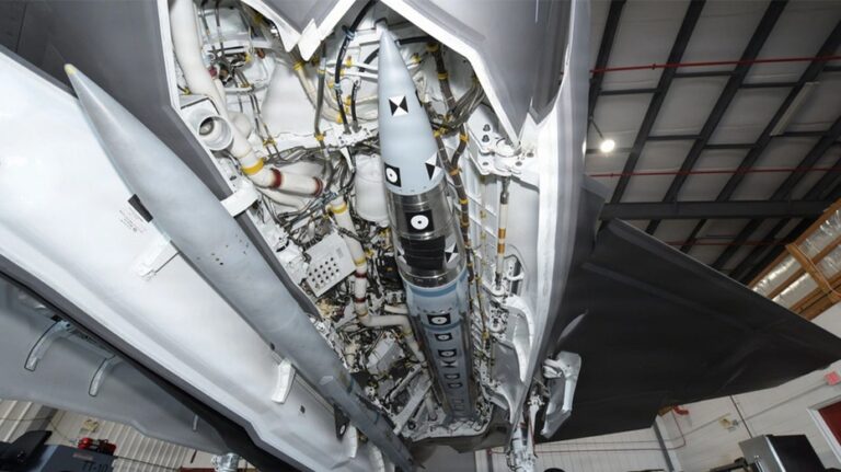 Navy unveils ‘MALICE’ missile built to strike enemy aircraft from extreme range - 930 WFMD Free Talk