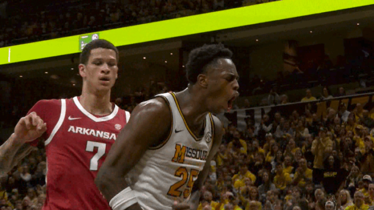 Reports: Mark Mitchell enters transfer portal, weighing eligibility options - ABC17NEWS