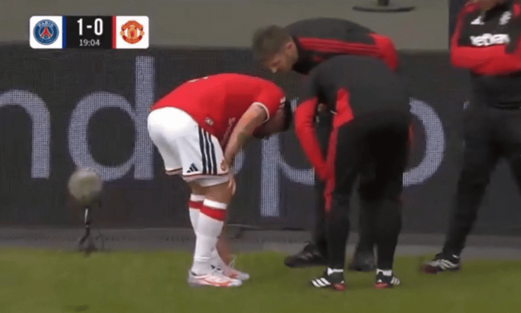 Man Utd suffer huge injury scare as Mount forced off against PSG - London Evening Standard