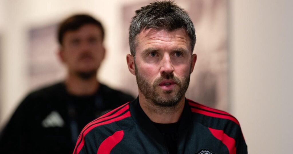 Carrick: AC Milan provide a different test - Manchester United Website