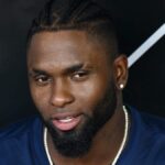 Mets Put Free Agent Bust Luis Robert Jr. on Outright Waivers - heavy.com