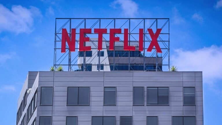 Netflix Sued For $105 Million Over An Allegedly Stolen Nicolas Cage Movie - TheRichest