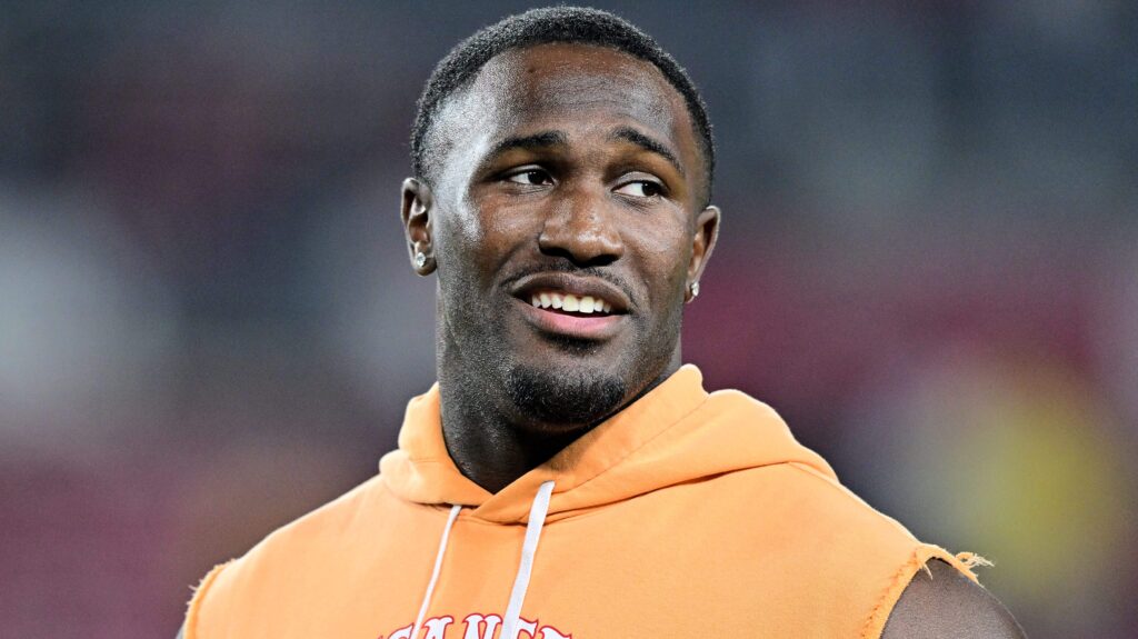 Former Bucs All-Pro Devin White Signs With NFC Contender - heavy.com