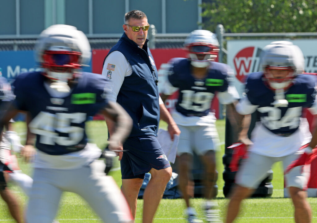 Why Mike Vrabel is giving Patriots’ free-agent addition training camp off days - Boston Herald
