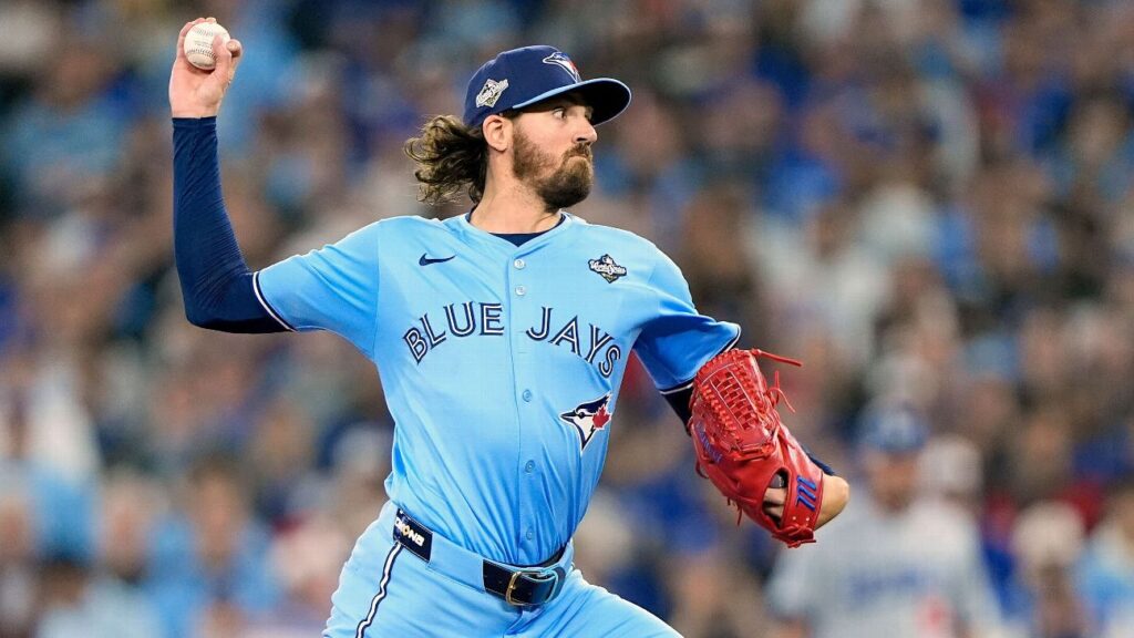 Source: Cubs land Kevin Gausman in trade with Blue Jays - ABC7 Chicago