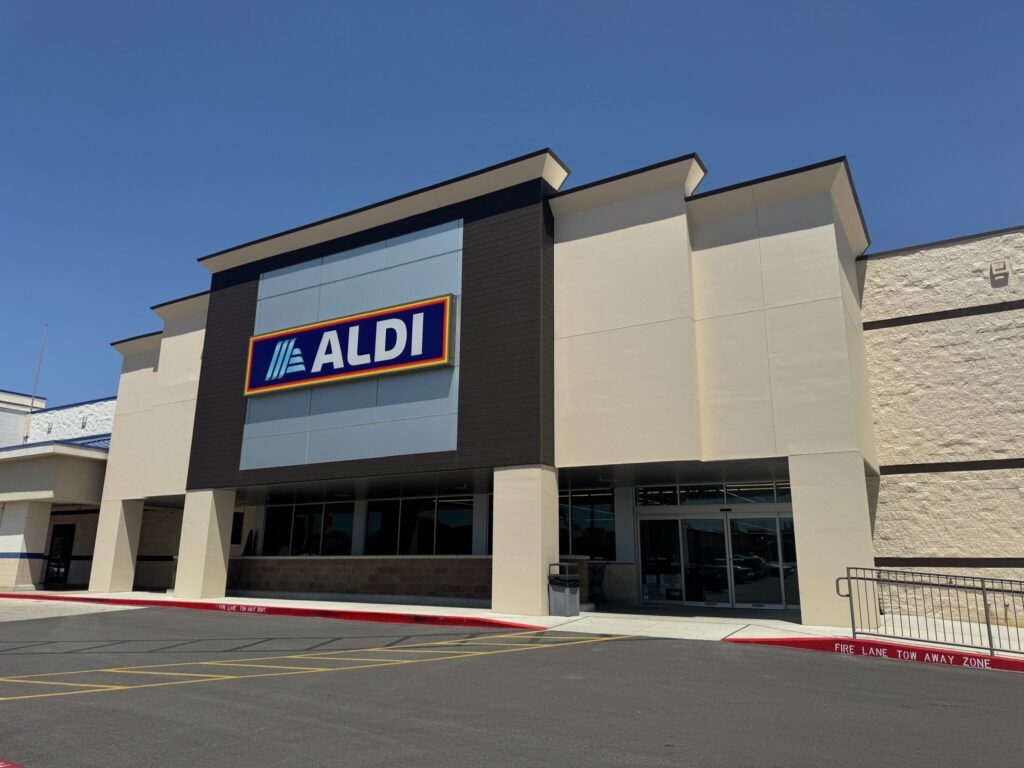 I finally shopped at Aldi instead of H-E-B. Here's my verdict. - MySA