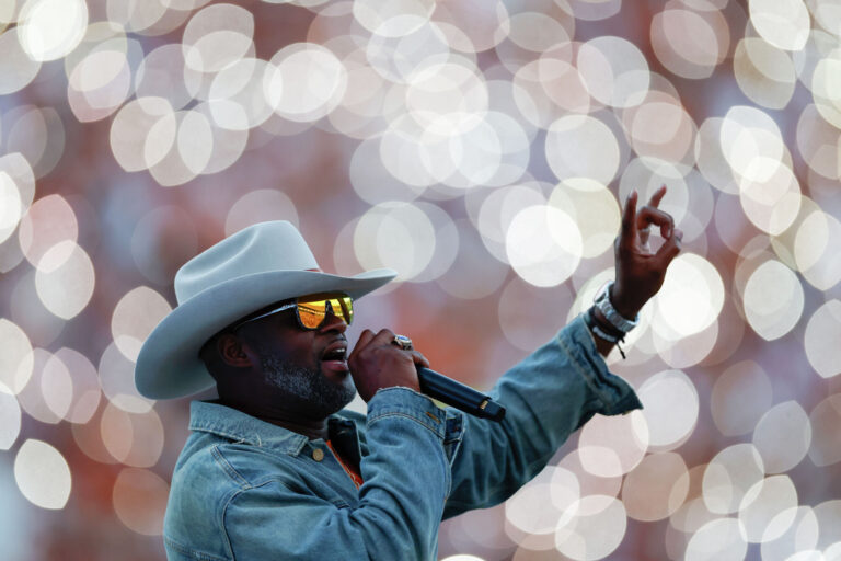 Statesman Q&A: Director John Henion on Netflix's Vince Young documentary - Austin American-Statesman