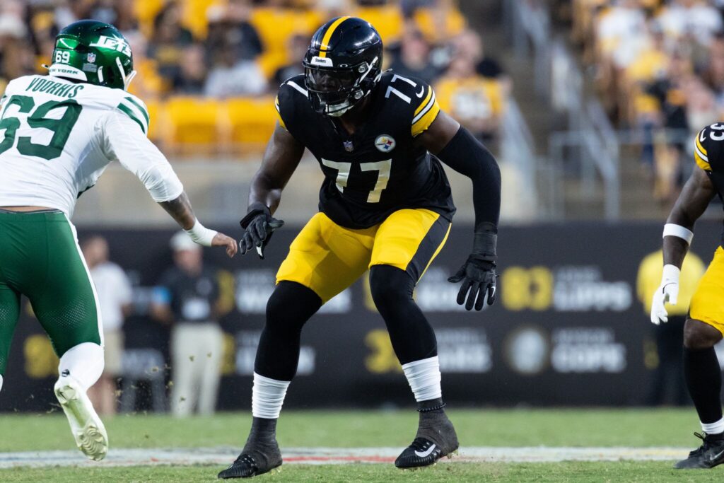 Cowboys acquire former first-round pick Broderick Jones from Steelers - Dallas News
