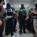 Judge rules New York can’t ban federal agents from wearing face coverings - Laredo Morning Times
