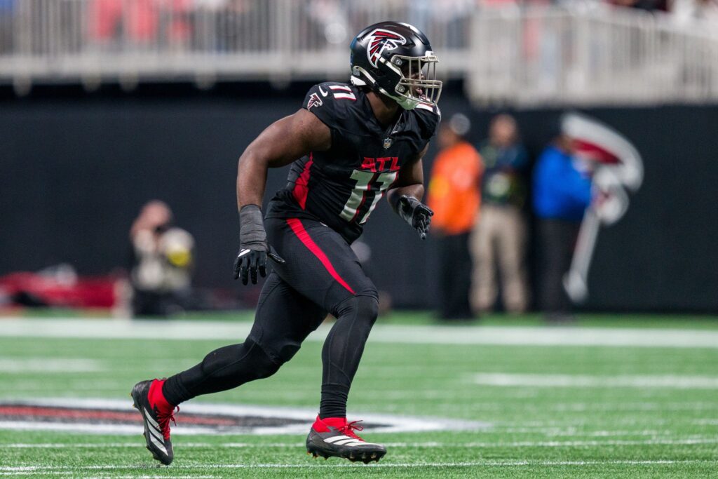Falcons edge rusher and linebacker Jalon Walker carted off practice field following left leg injury - Beaumont Enterprise