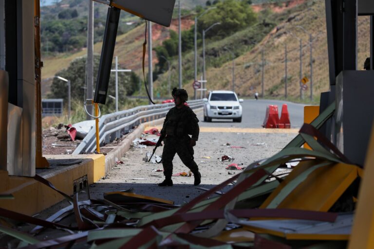 A car-bomb attack targets southwest Colombia a day after conservative president takes office - New Haven Register
