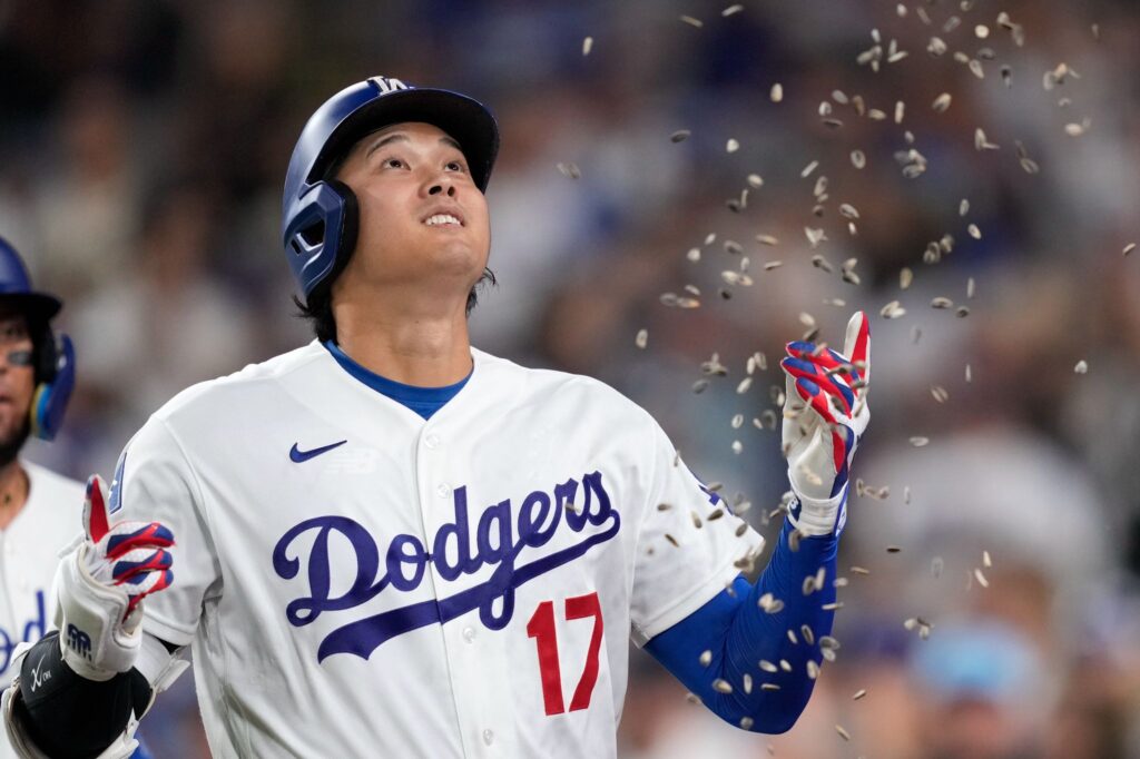 Homers from Ohtani and Betts power Dodgers to a 4-2 victory and a sweep of the Royals - Greenwich Time