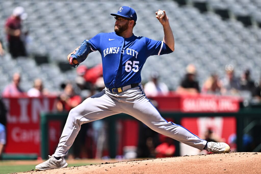 Royals LHP Noah Cameron loses no-hit bid in the 7th inning against the Angels - Greenwich Time