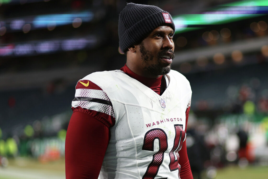 Dallas Cowboys expected to sign veteran edge rusher Von Miller of DeSoto - Dallas News