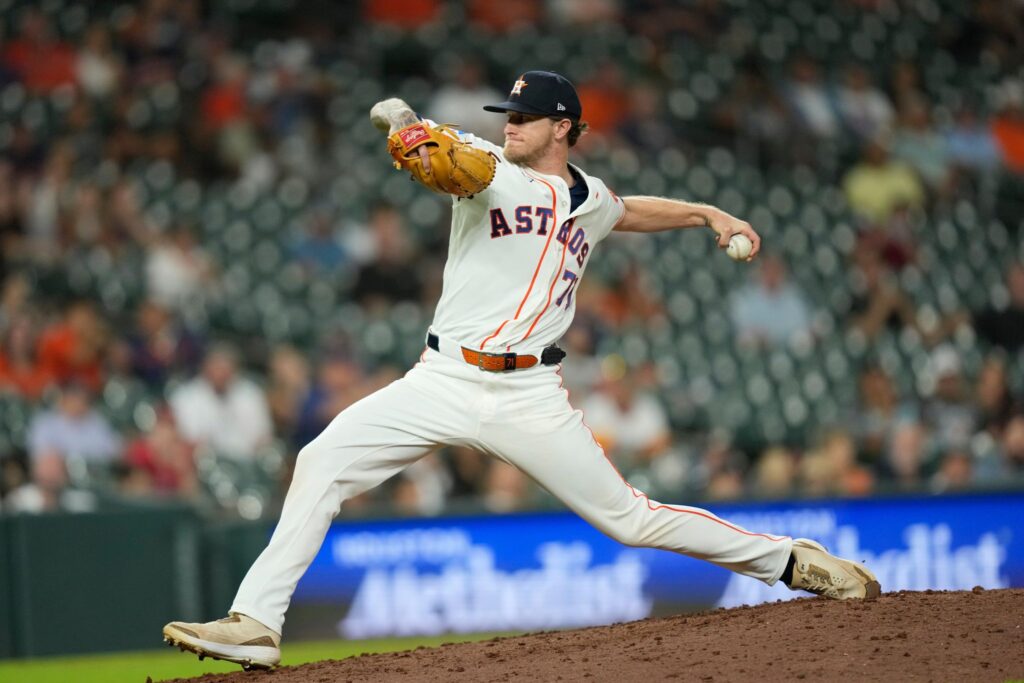 Pecko fans 4 in MLB debut, Vázquez hits 7th homer as the Astros beat the Angels 3-2 - Times Union