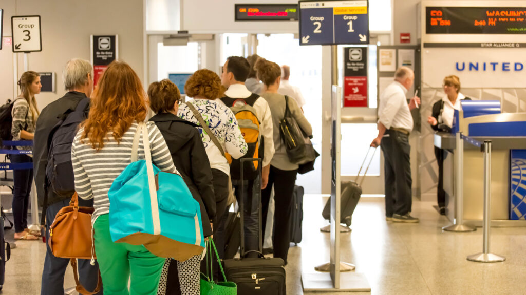 Houston Airport Passengers With Valid Passports Denied Boarding On Flight Home To Canada - TheTravel