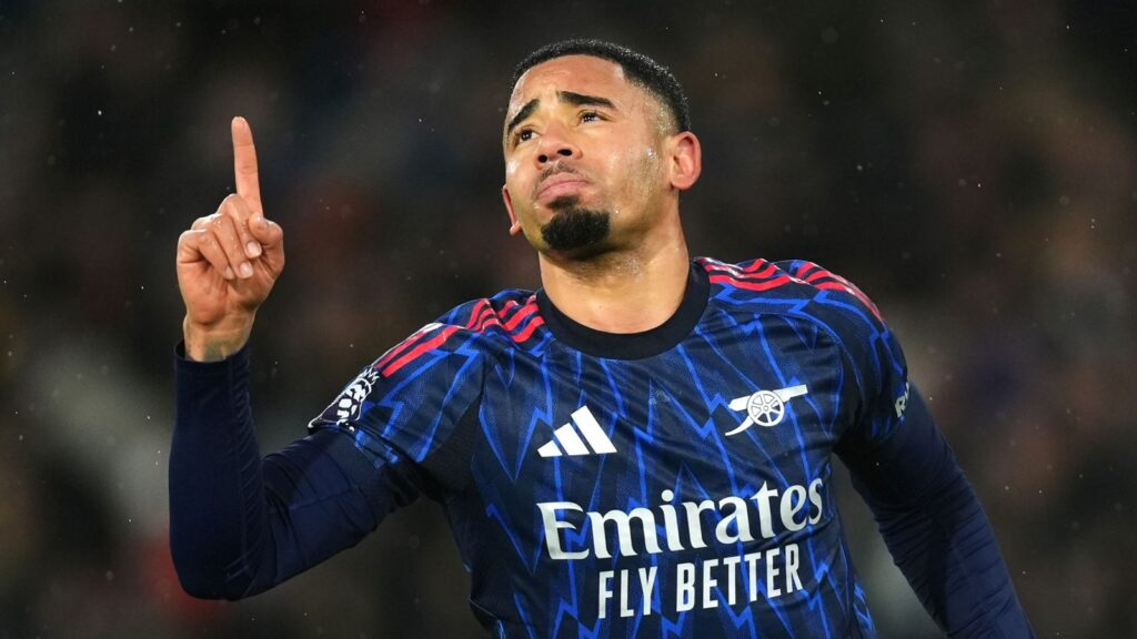 Gabriel Jesus: Barcelona agree £8.6m deal in principle to sign Arsenal and Brazil forward - Sky Sports