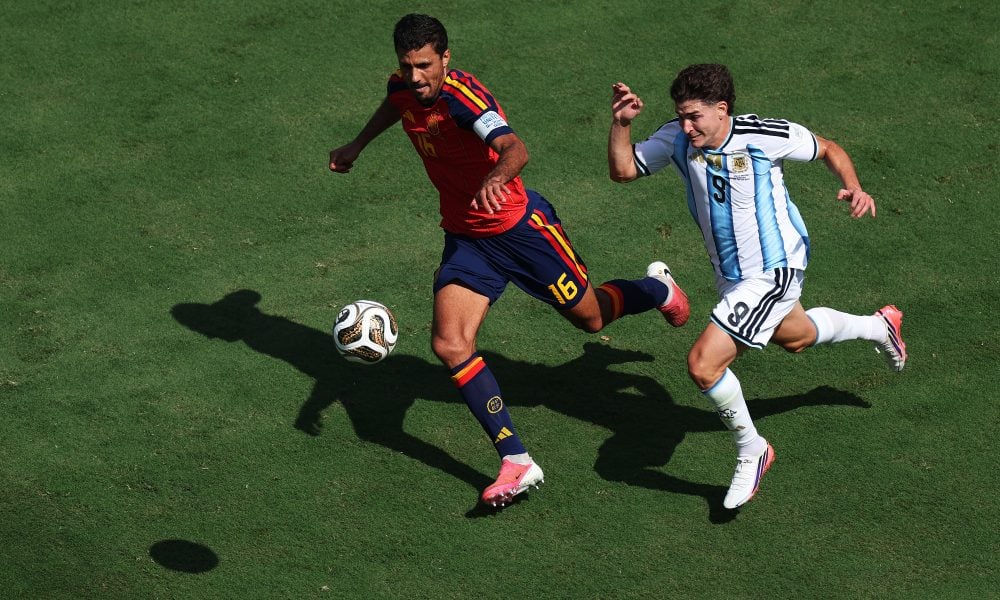 Barcelona lead Real Madrid in Rodri race after contacts with player’s camp and Man City - Barca Universal